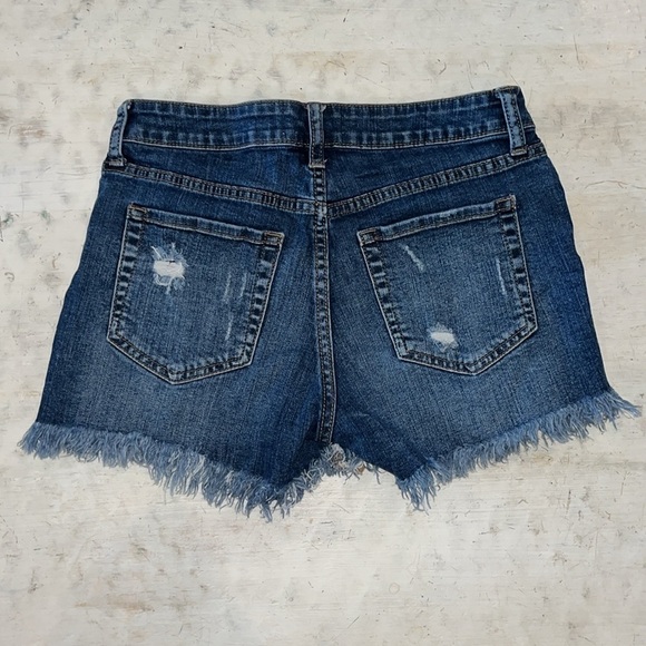 JBD distress raw hem shorts , Style# DH358 | size Small - Picture 4 of 5